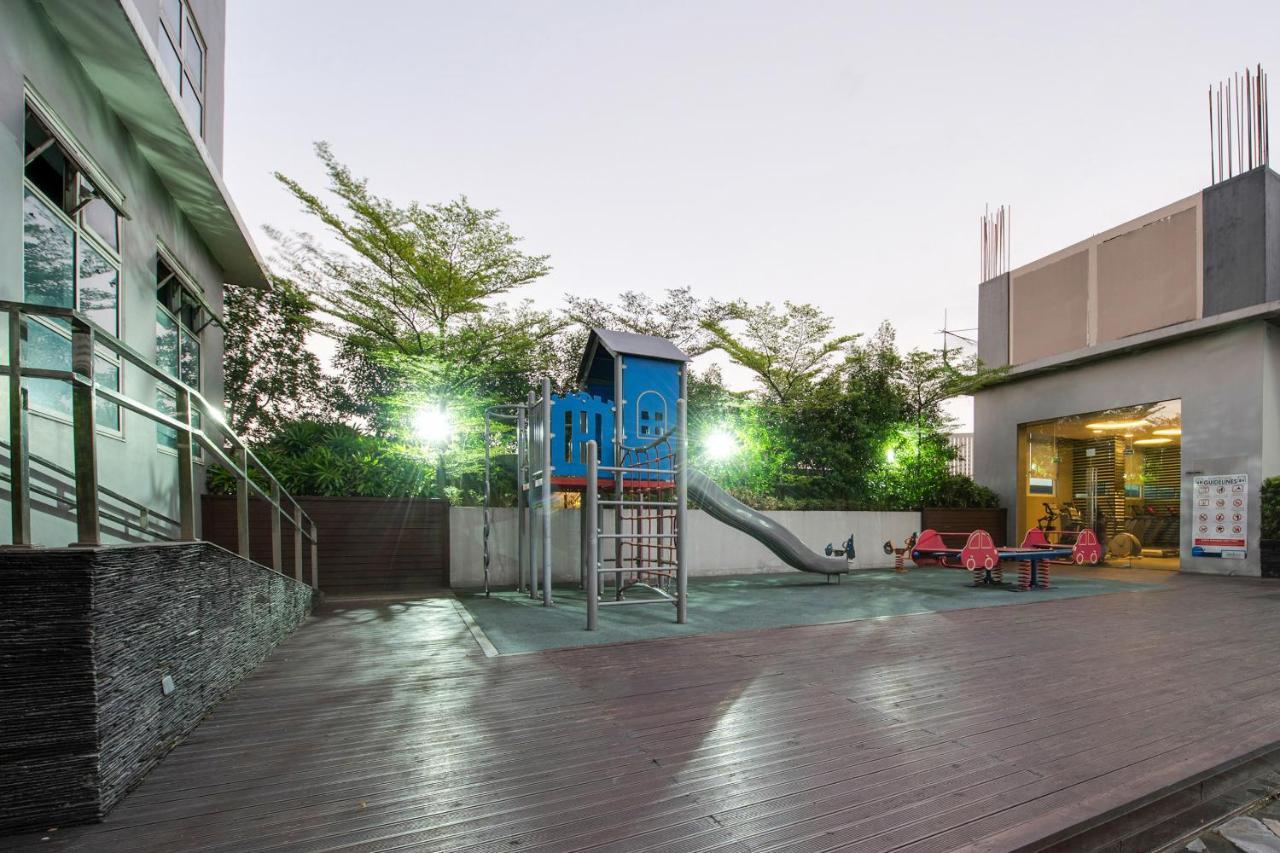 Oyo 508 Vista Wil Tower Hotel Manila Exterior photo